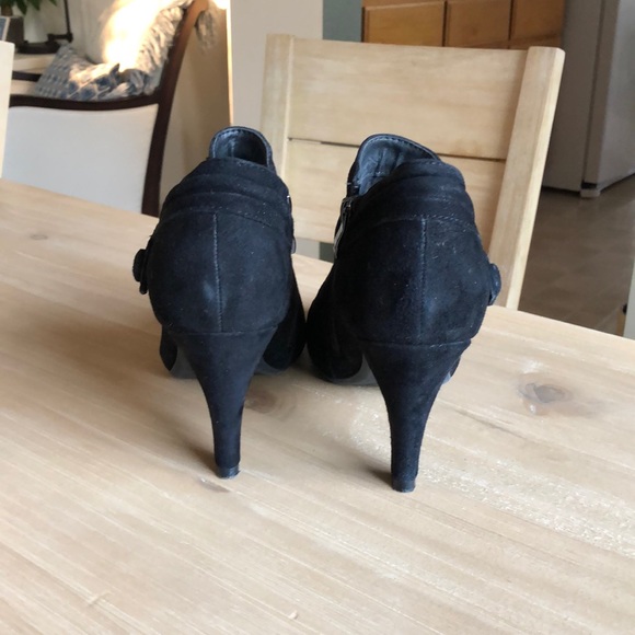 Me Too Booties - Picture 4 of 4